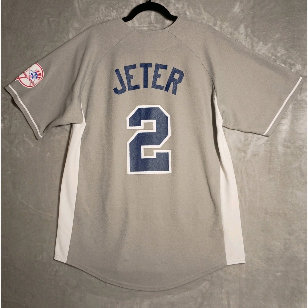 2012 New York Yankees Derek Jeter Jersey P2P 20in (Mens S) Authentic Merchandise - Picture 2 of 12